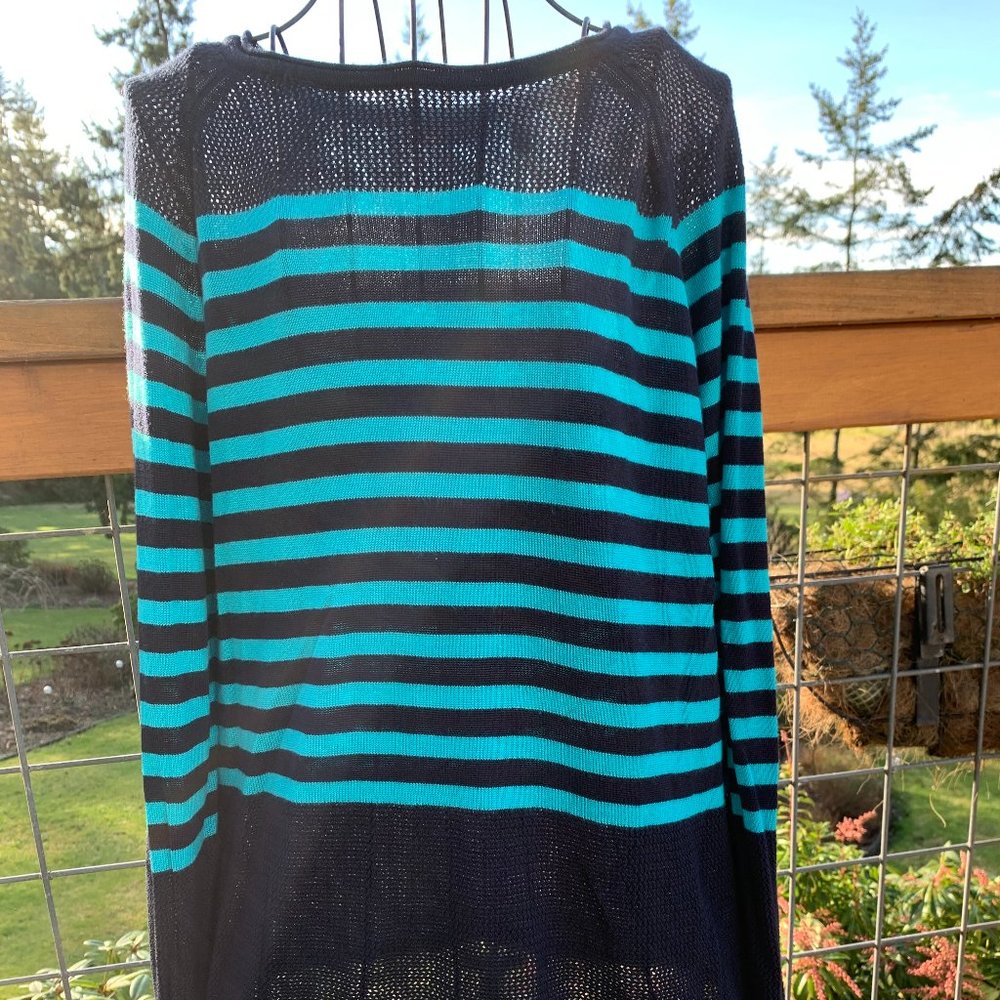 525 America Ladies size Large Navy & Aqua Striped Knit Long Sleeve Sweater